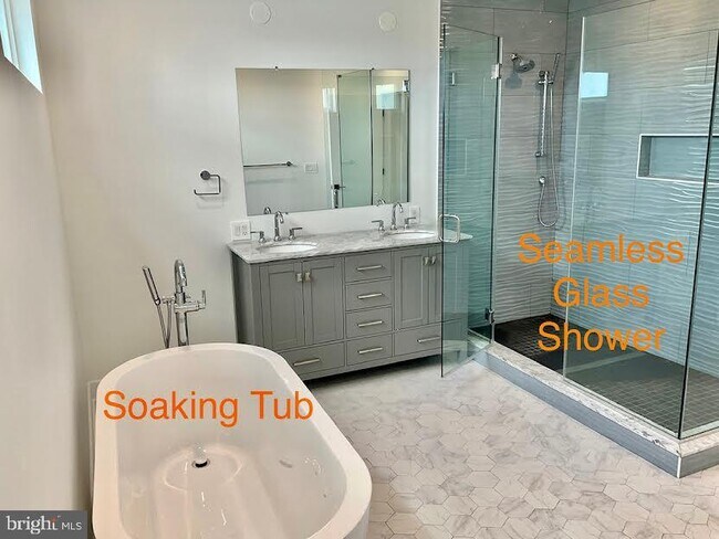 Building Photo - 2102 Kimball St