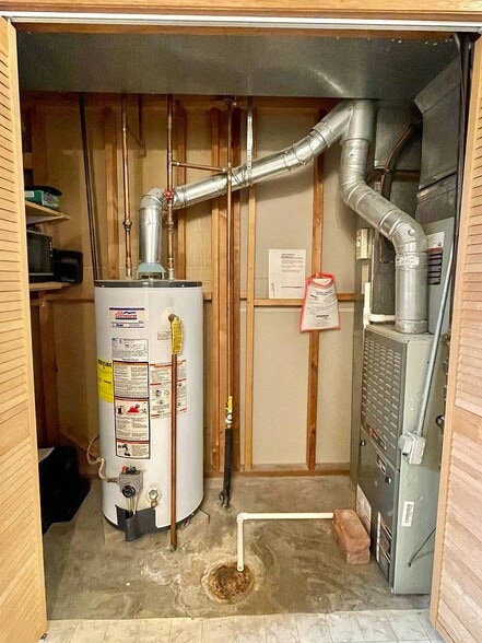 Building Photo - 1317 E Minneapolis Ave