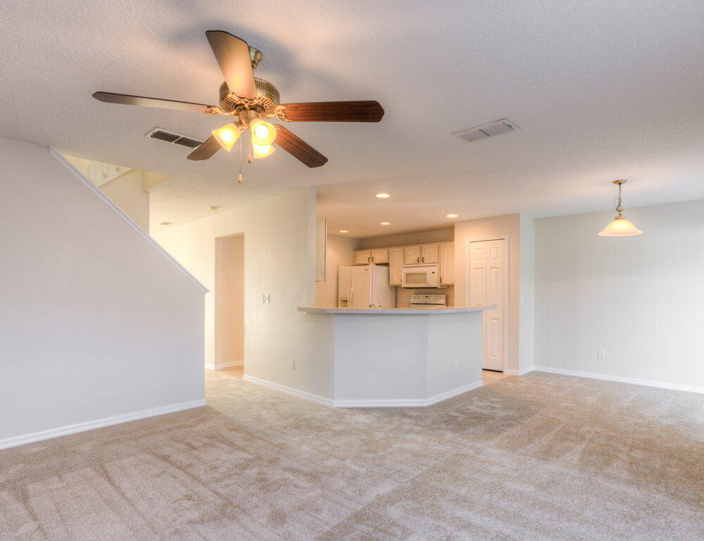 Building Photo - 2217 Heathwood Cir