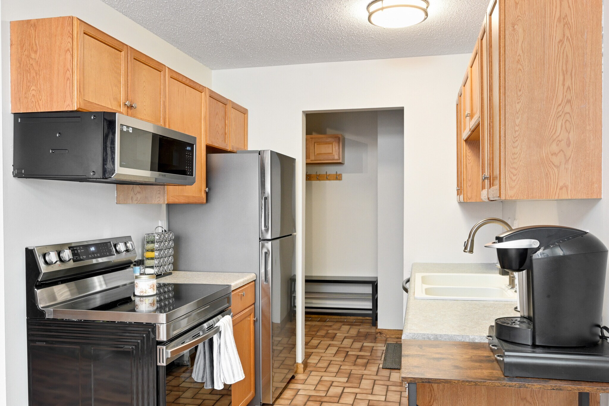 Building Photo - 1008 Westbrooke Way