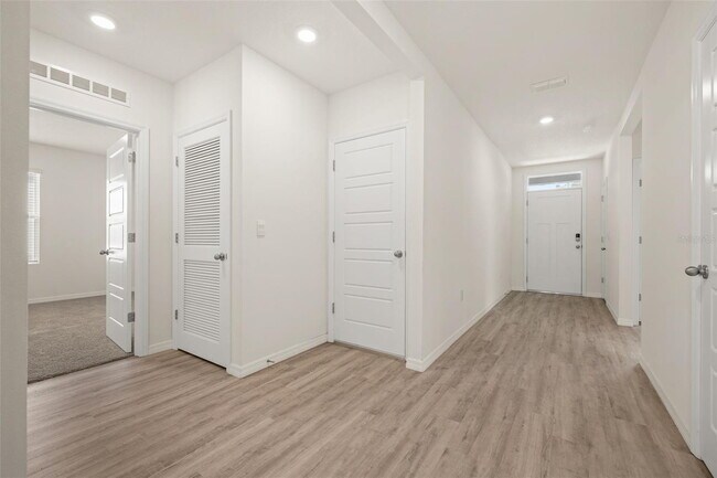 Building Photo - 1078 Clay Blvd