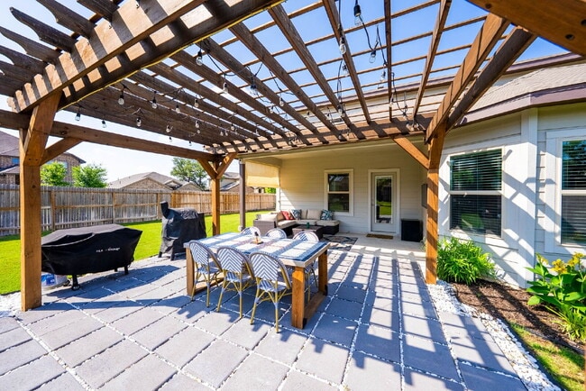 Building Photo - Stylish Corner Homesite on a Quiet Cul-de-...