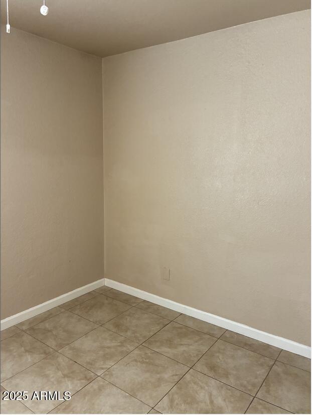 Building Photo - 157 W Inglewood St