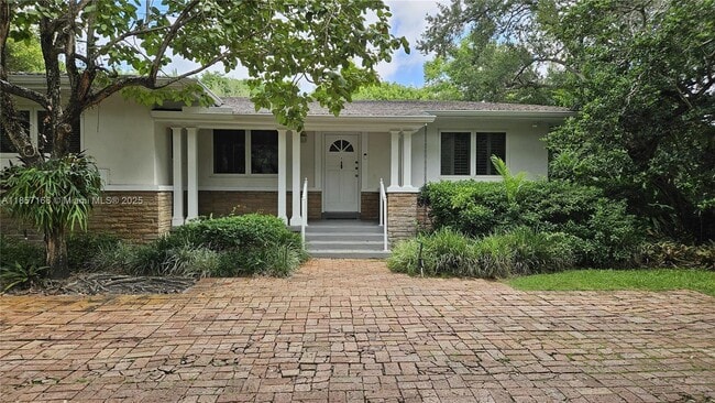 Building Photo - 6255 SW 92nd St