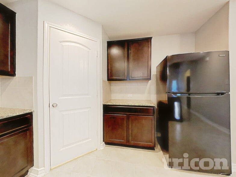 Building Photo - 15431 Cooks Petrel