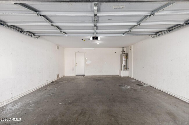 Building Photo - 12547 W Medlock Dr