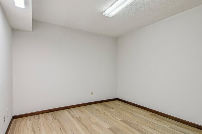 Building Photo - 11 Timothy Ln