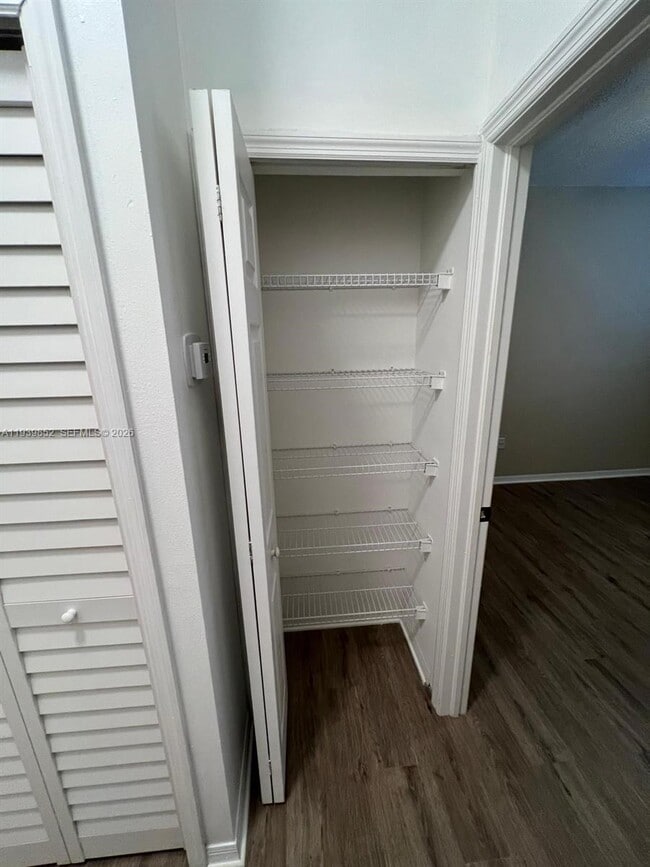 Building Photo - 721 SW 107th Ave