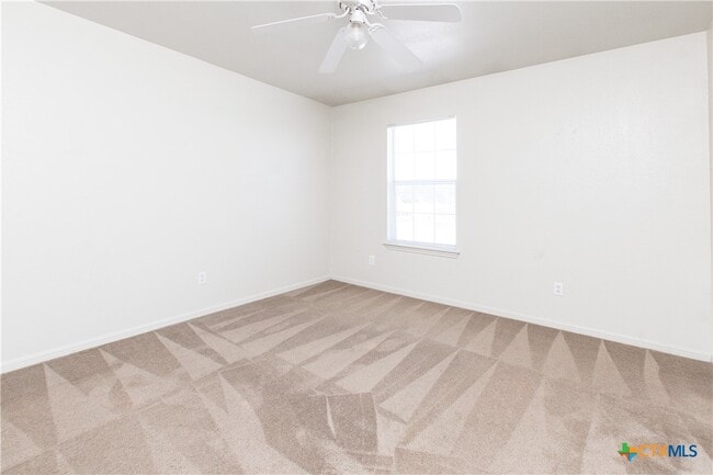 Building Photo - 4207 Primrose Dr