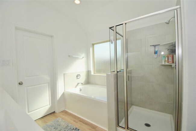 Building Photo - 3735 Rock Ledge Dr