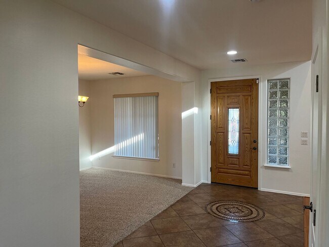 Building Photo - 14361 W Maui Ln