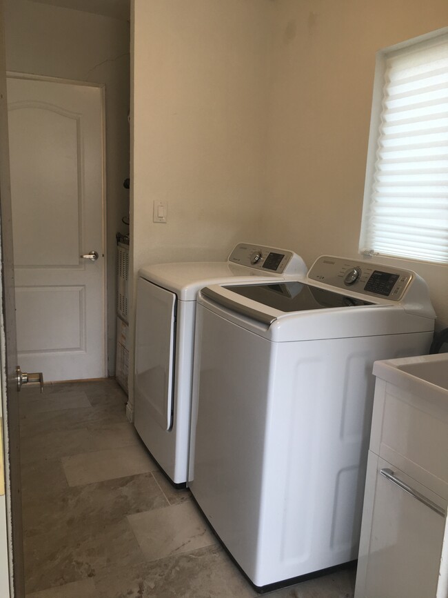 Laundry Room - 3735 Collis Ave