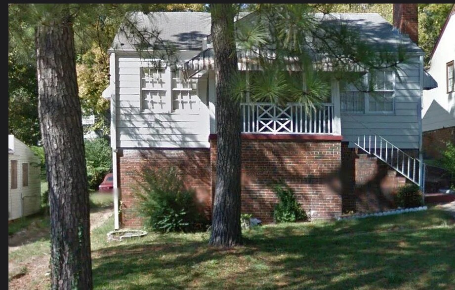 Building Photo - 3118 Avenue Q