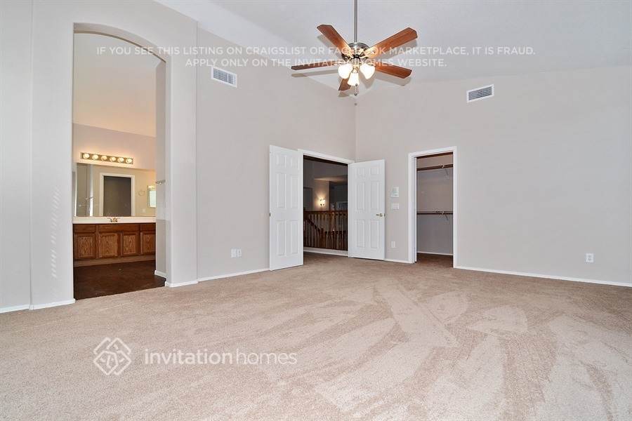 Building Photo - 6317 W Buckskin Trail