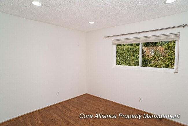 Building Photo - 23119 Valerio St