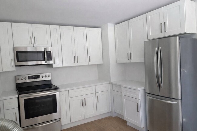 Building Photo - 114 Lynncliff Rd