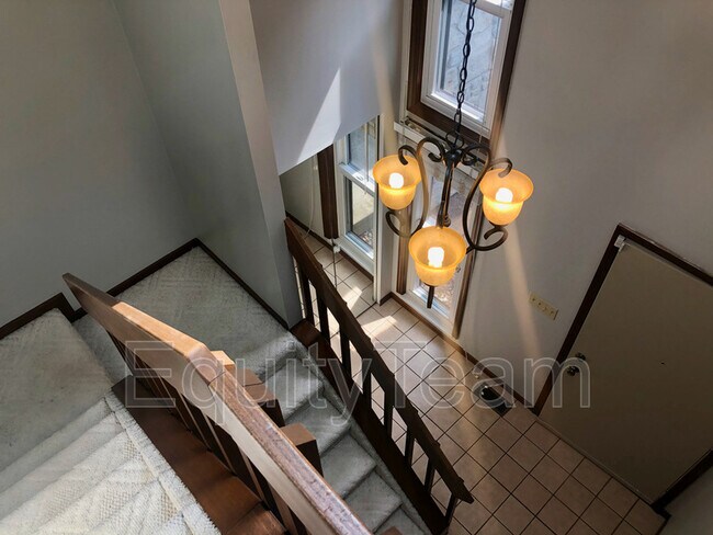 Building Photo - 7404 Timberview Dr