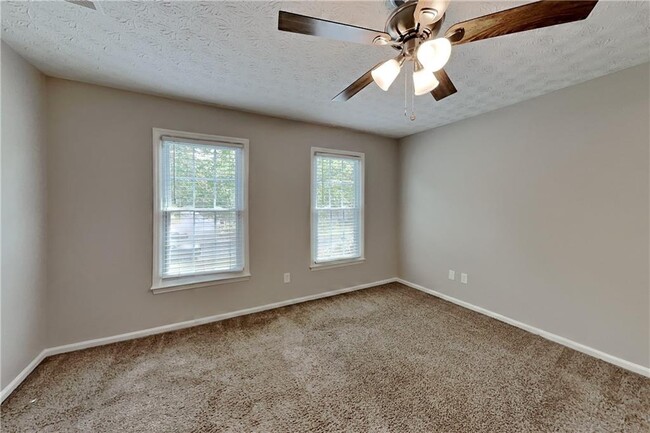 Building Photo - 1311 Bustling Ln SW