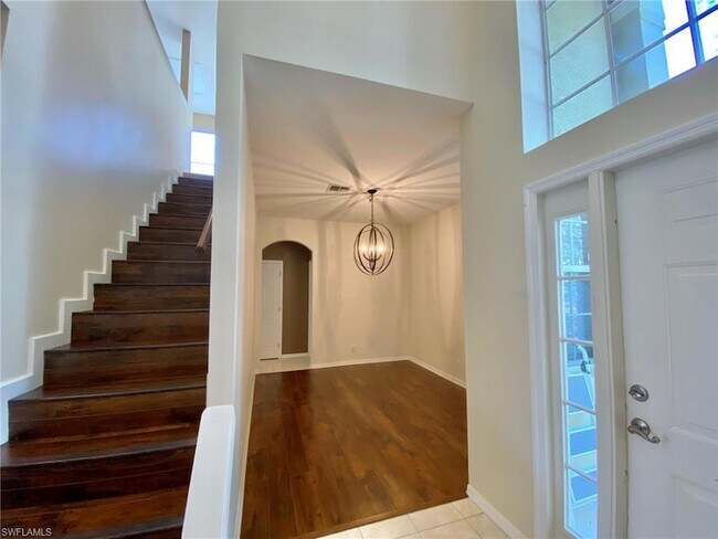 Building Photo - 74 Burnt Pine Dr