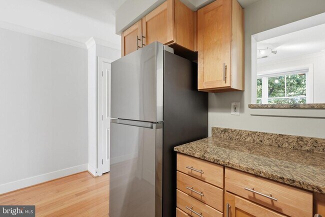 Building Photo - 1413 11th St NW