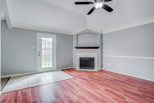 Building Photo - 3614 Lindenfield Dr
