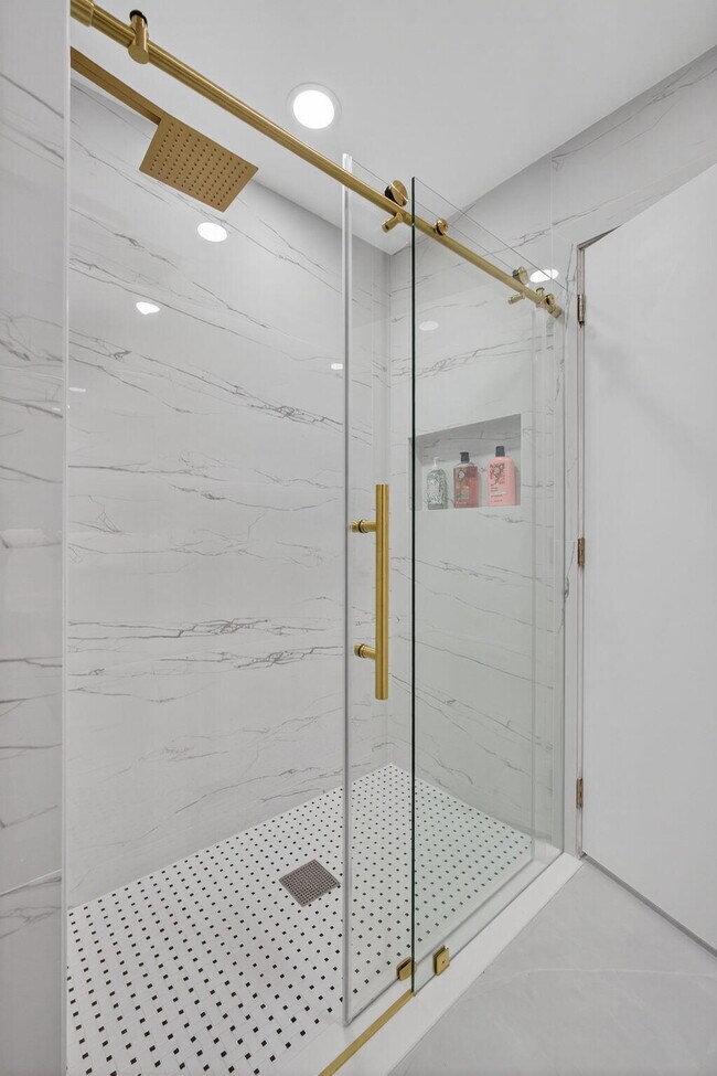 Building Photo - 10924 Roebelini Palm Ct