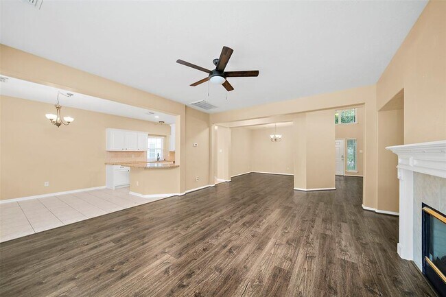 Building Photo - 8301 Seagull Ln