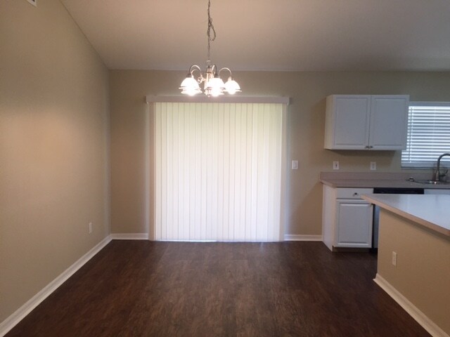 Building Photo - 7902 49th Ave E