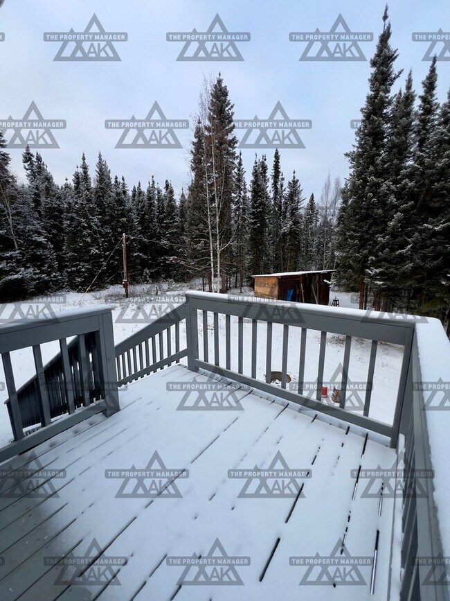 Building Photo - Spacious 3BR, 2.5BA Home off Chena Hot Springs Rd Dog Friendly