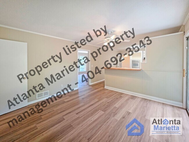 Building Photo - Charming Renovated Ranch on Private Wooded...