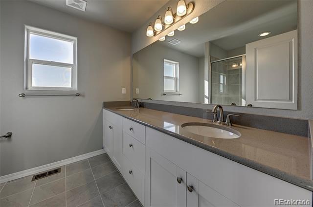 Building Photo - 7845 Tuttle Vw