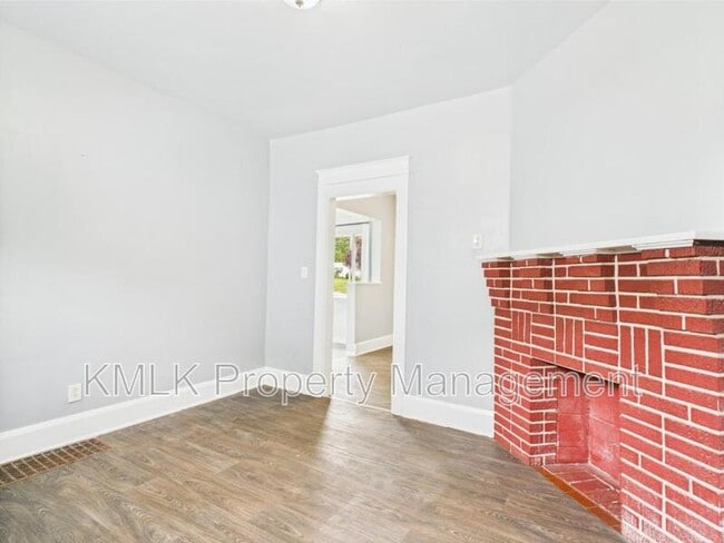 Building Photo - 1654 Wakefield Ave