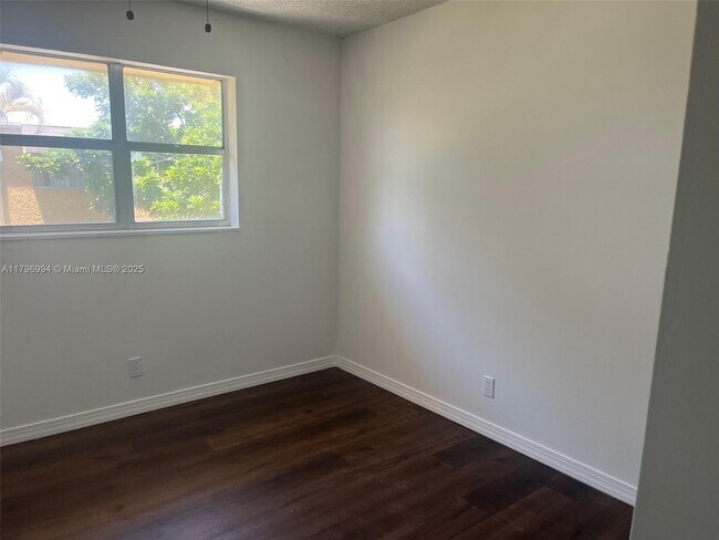 Building Photo - 5624 Blueberry Ct