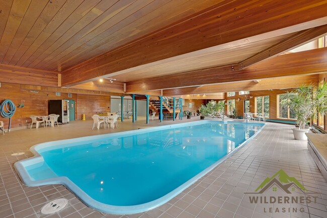 Building Photo - TWO MONTH Summer Rental  -Timber Ridge Condo - Cozy 1 Bedroom/1 Bath w/Fireplace and Pull-out couch