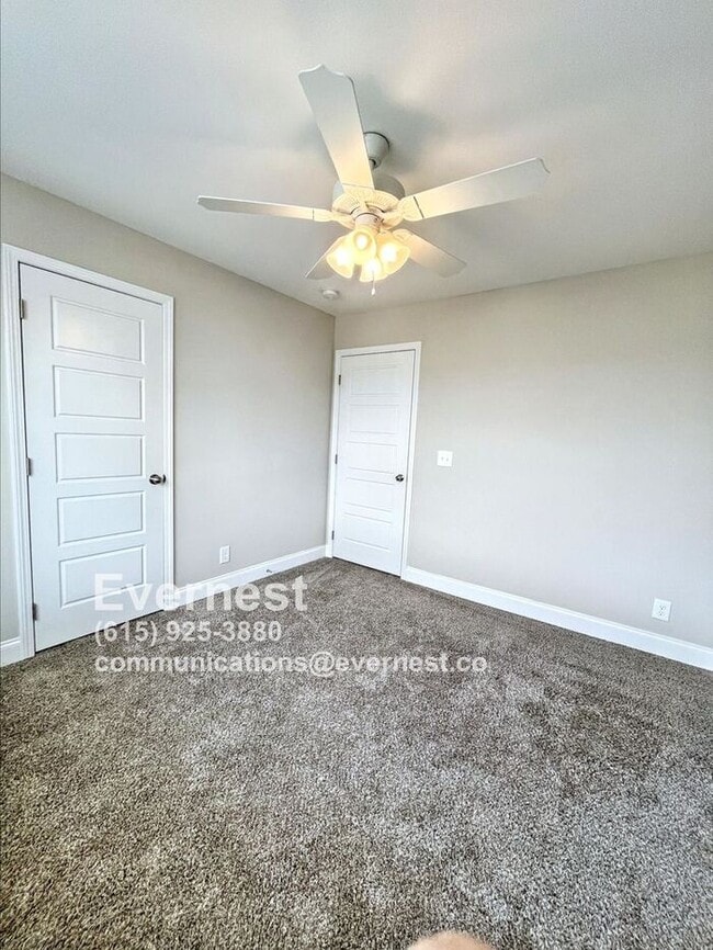 Building Photo - 3-Bedroom, 3-Bathroom Home with Convenient...