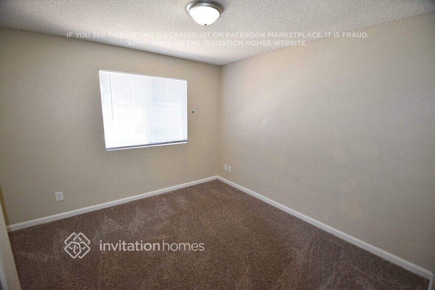 Building Photo - 3302 W Angela Dr
