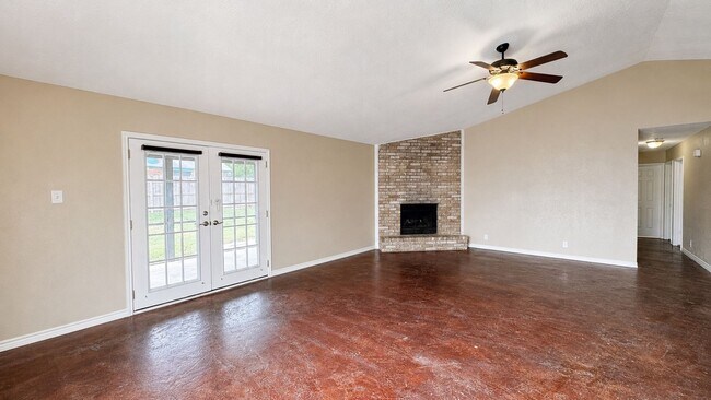 Building Photo - Spacious 3-bedroom, 2-bath rental offering 1,580 square feet in Schertz!