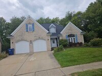 Building Photo - 688 Fox Hollow Ct