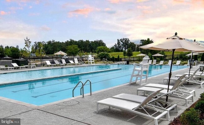 Building Photo - 43424 Stonewood Crossing Ter