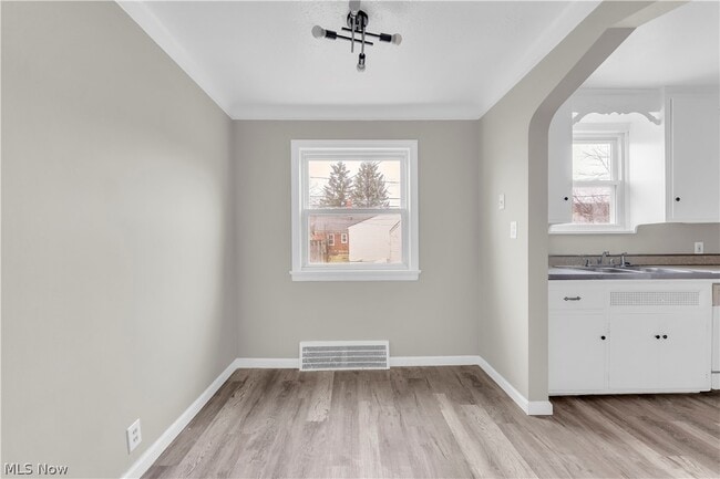 Building Photo - 21303 Kenyon Dr