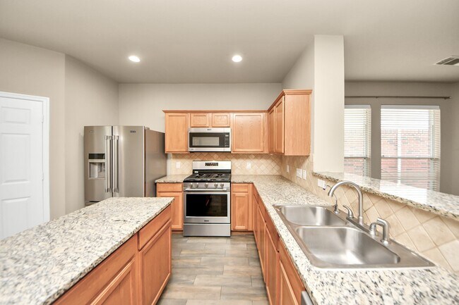 Building Photo - 12902 Meadow Springs Dr