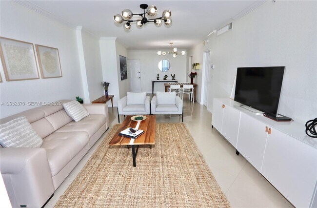 Building Photo - 2501 S Ocean Dr