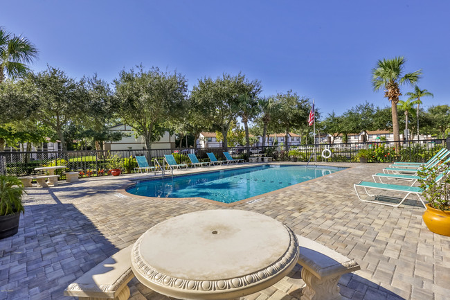 Building Photo - 417 Banana Cay Dr
