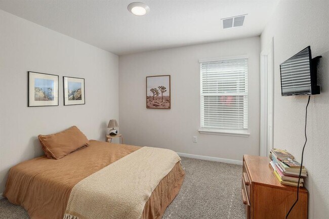 Building Photo - 2640 Indian Clover Trl