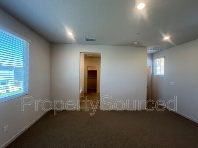 Building Photo - 2957 Mokelumne Ct