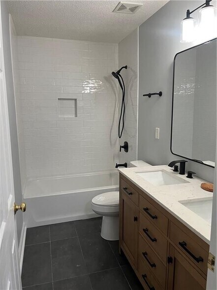 Building Photo - 501 Mullein Trace