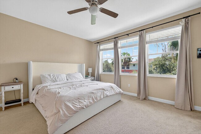 Building Photo - 1730 Borrego Way