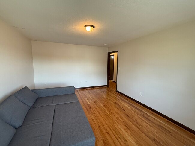 Building Photo - 500 Farmington Ave