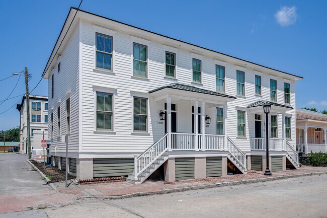 Primary Photo - 1409 Jefferson St