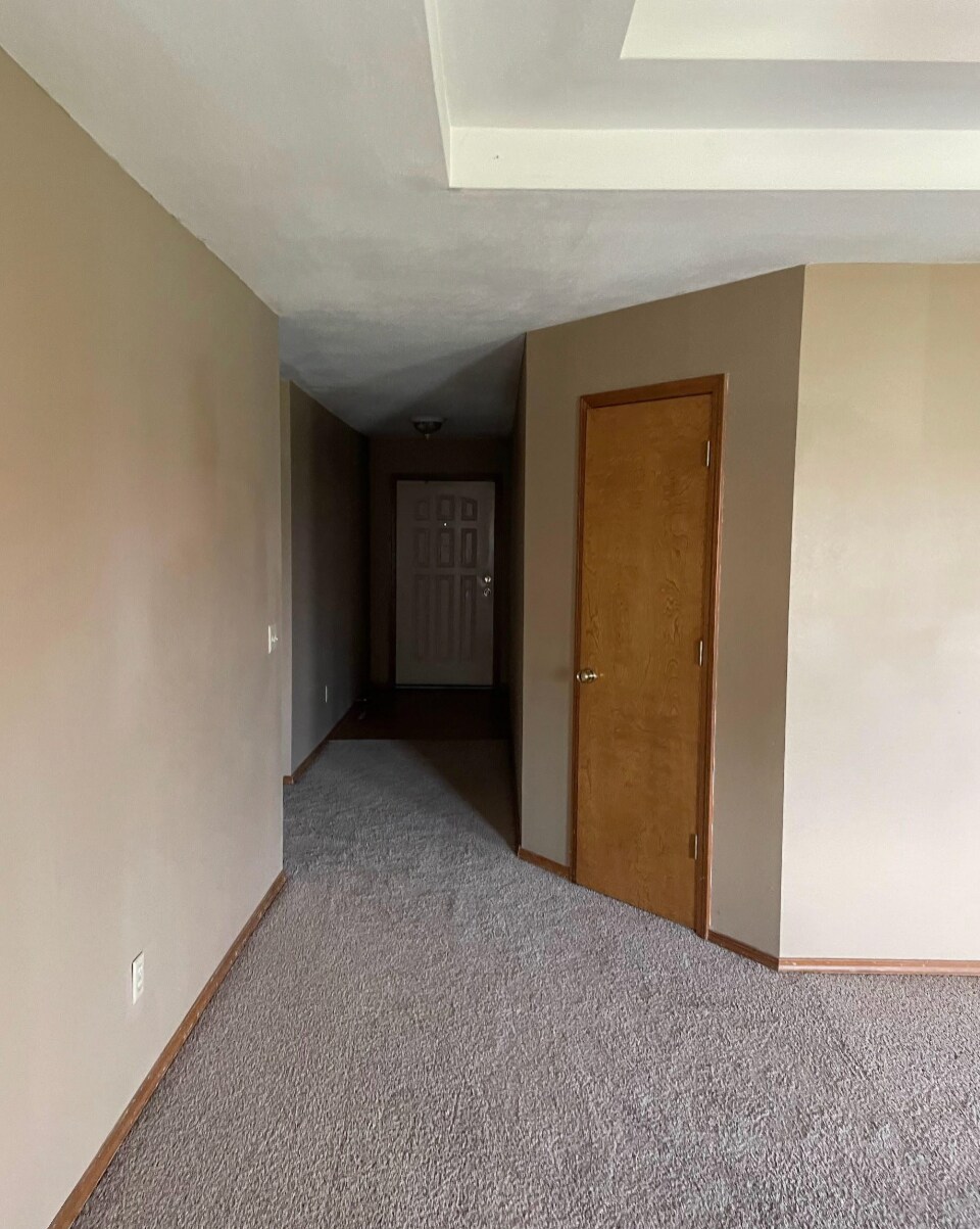 Building Photo - 4115 S Parkhill Ct